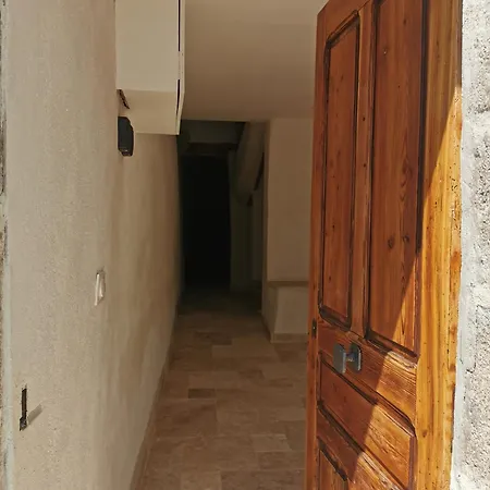 Alojamento de Acomodação e Pequeno-almoço Maison Romana 3*